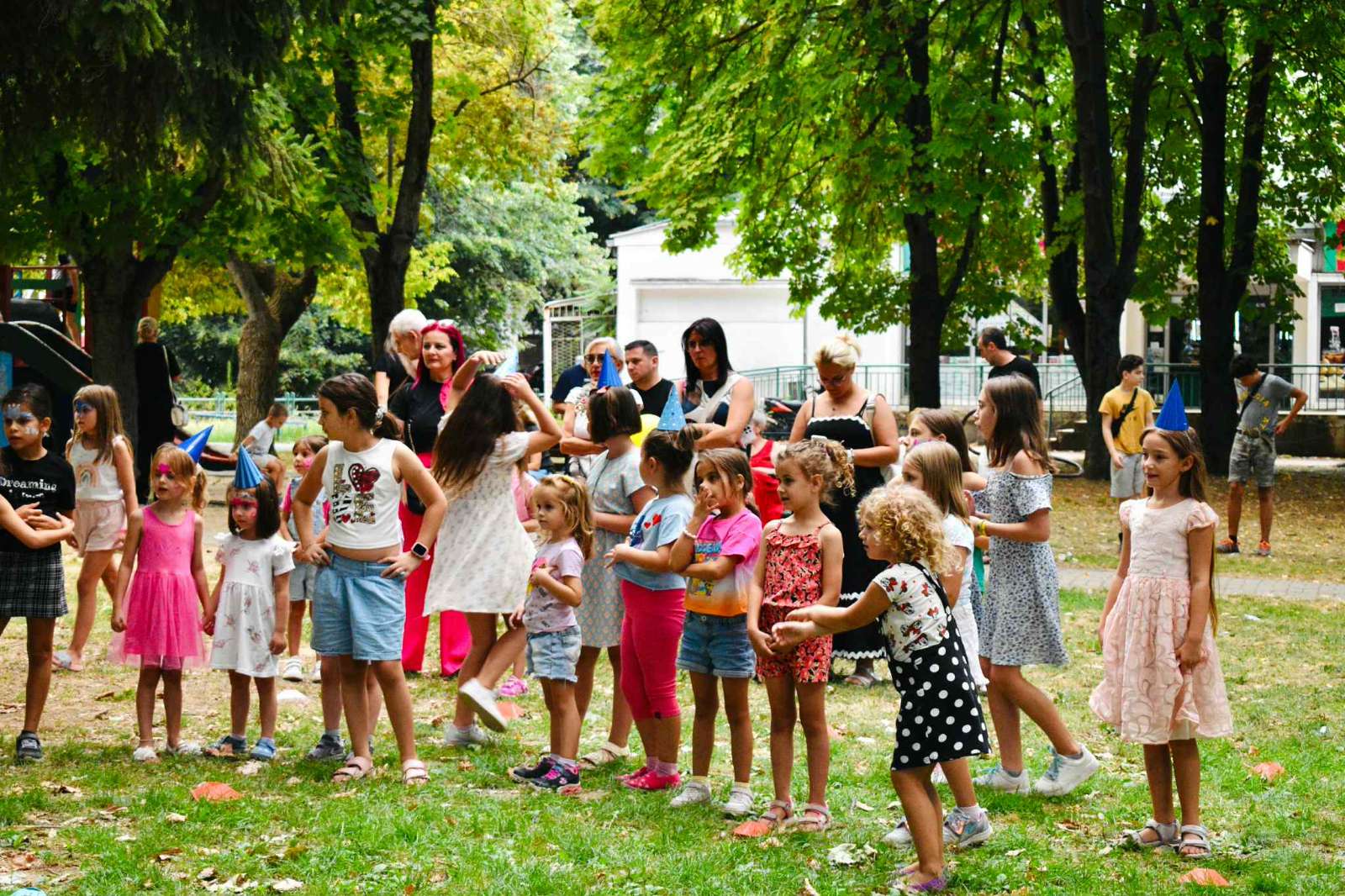KidsMoments.mk — Фото и видео
